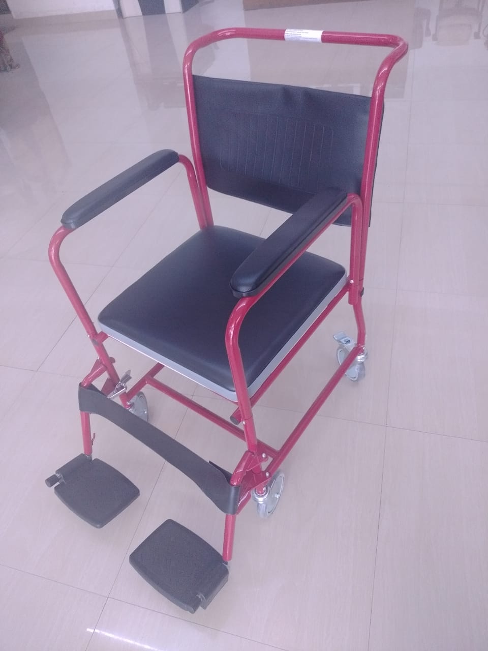 Bathroom Commode Chair (1)