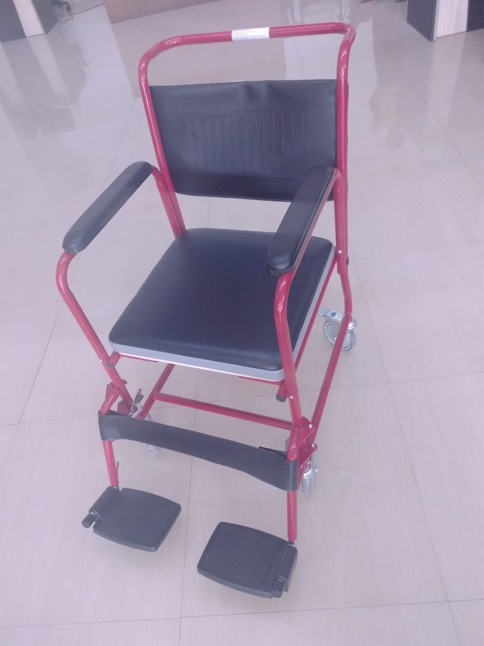 Bathroom Commode Chair (2)